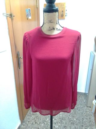 Blusa Zara Woman talla XS de segunda mano por 2,5 EUR en Albal en WALLAPOP