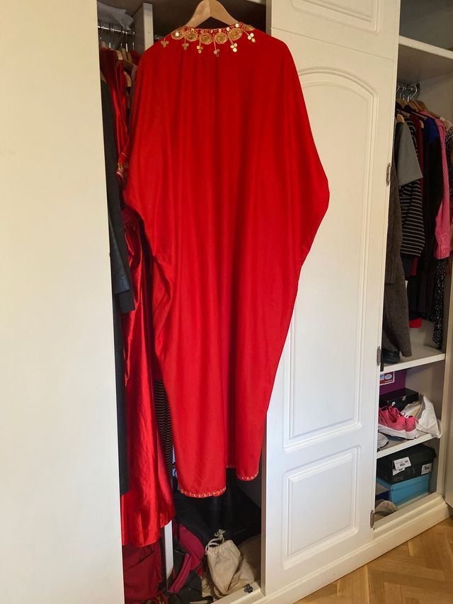 Vestido tradicional tunecino!!! espectacular