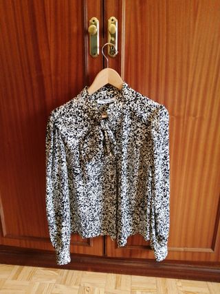 Blusa señora talla 42 Balenciaga El Corte Inglés de segunda mano por 20 EUR  en Madrid en WALLAPOP