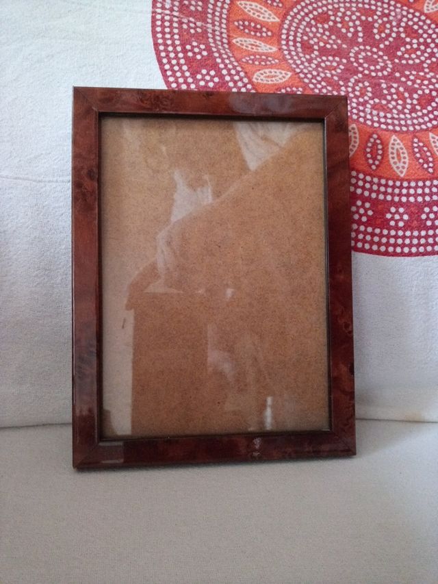 marco foto.cridtal y pie.