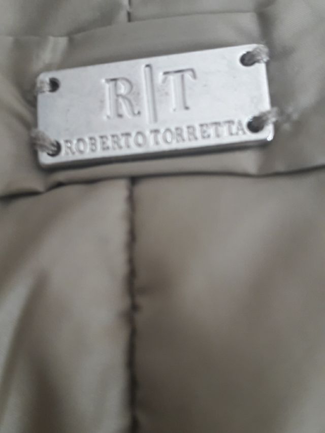 super chollo rebajas cazadora de Roberto Torreta