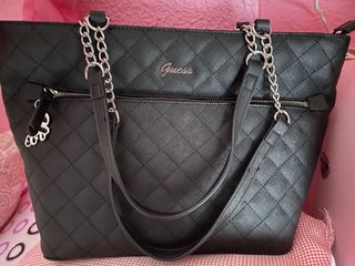 Bolso Guess segunda mano en Granada en WALLAPOP