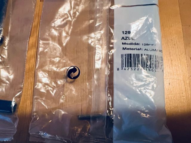 2 tiradores en aluminio azul marino