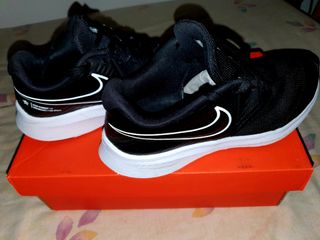 Tenis nike talla 37 de segunda mano por 35 EUR en Almería en WALLAPOP