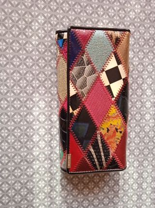 Monedero Imperial horse de segunda mano por 5 EUR en Arroyo de La Miel en  WALLAPOP