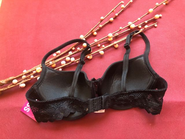 Sujetador marca Little Kiss color negro