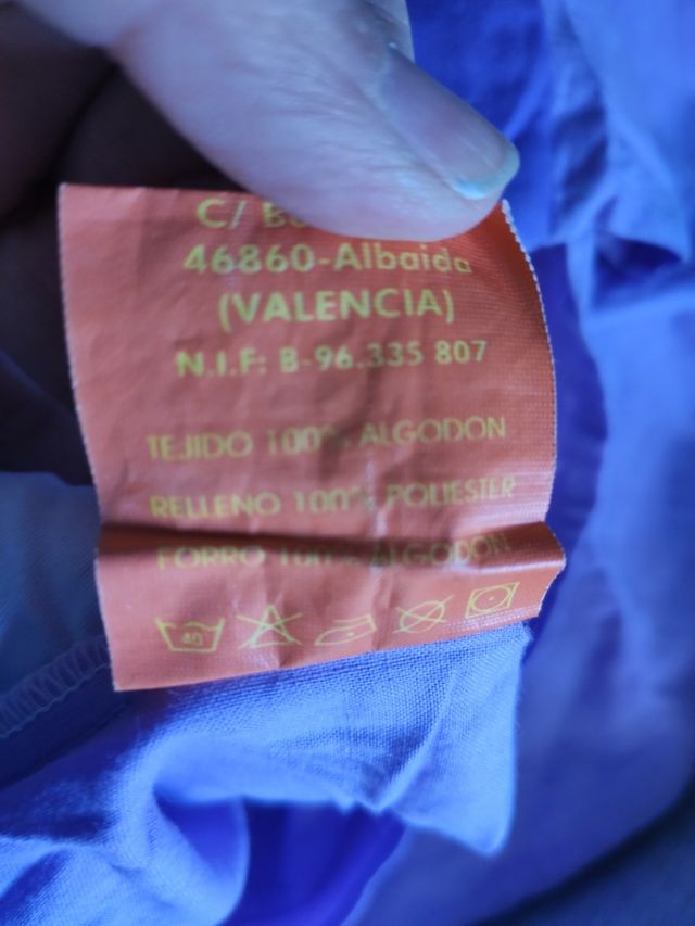 Colcha de Boutique y cojin