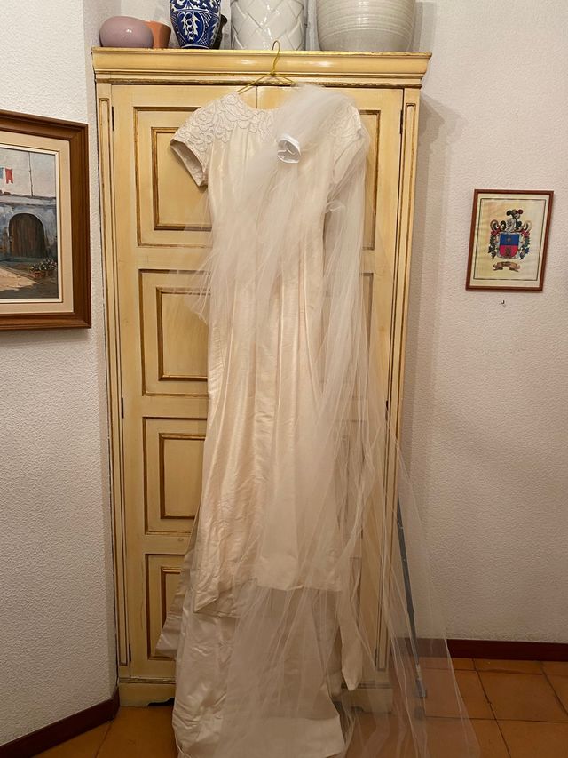 VENDO VESTIDO DE NOVIA DE  SEDA SALVAJE PERFECTO