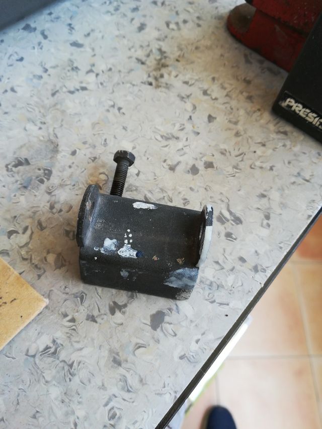 Soporte antena radio aficionado