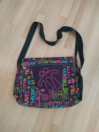 Bandolera escolar TOTTO de segunda mano por 15 EUR en Zaragoza en WALLAPOP