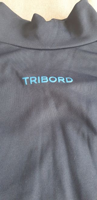 Camiseta térmica natación T12 de segunda mano por 3 EUR en Majadahonda en  WALLAPOP