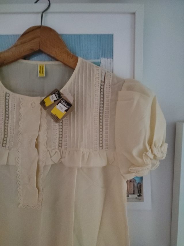 camisón suavísimo crema con jaretas y bodoques