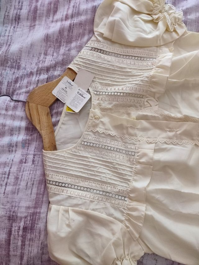 camisón suavísimo crema con jaretas y bodoques