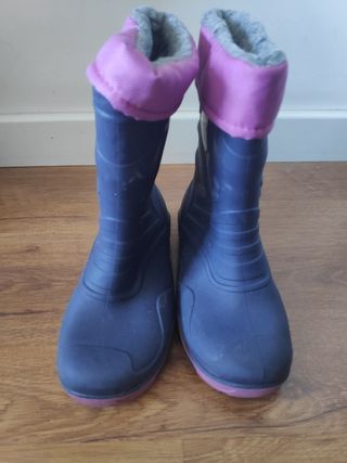 Botas descanso nieve. Talla 28\\/29 de segunda mano por 6 EUR en Zaragoza en  WALLAPOP