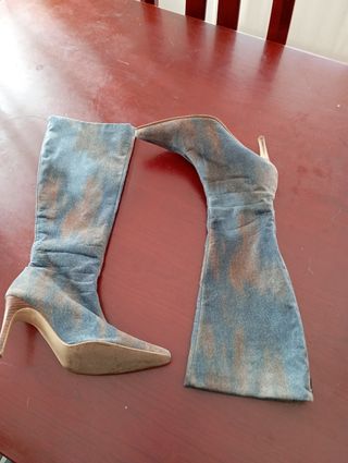 Botas Tejanas de segunda mano por 10 EUR en Premià de Mar en WALLAPOP