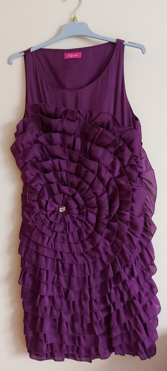 vestido cocktail. fiesta. morado