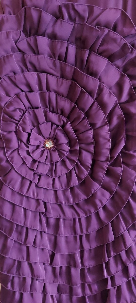 vestido cocktail. fiesta. morado