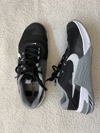 Nike metcon 7 talla 42,5 color negro de segunda mano por 85 EUR en  Barcelona en WALLAPOP