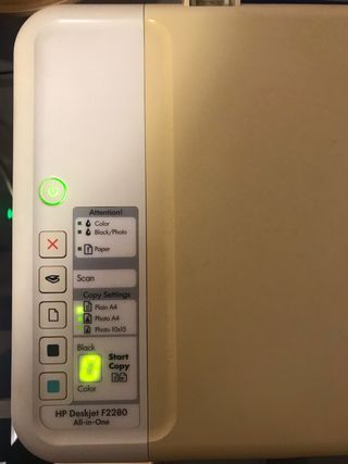 Impresora multifuncional HP Deskjet F2280 de segunda mano por 15 EUR en  Cádiz en WALLAPOP