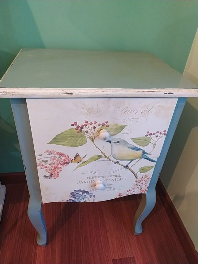 Mesita de noche/auxiliar