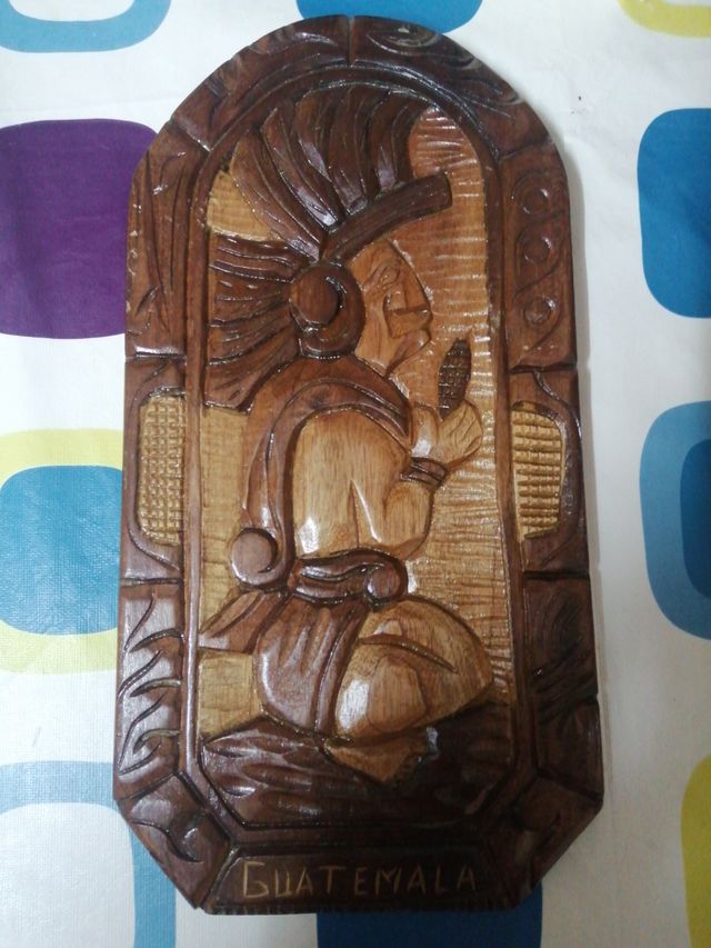 cuadro de madera tallada