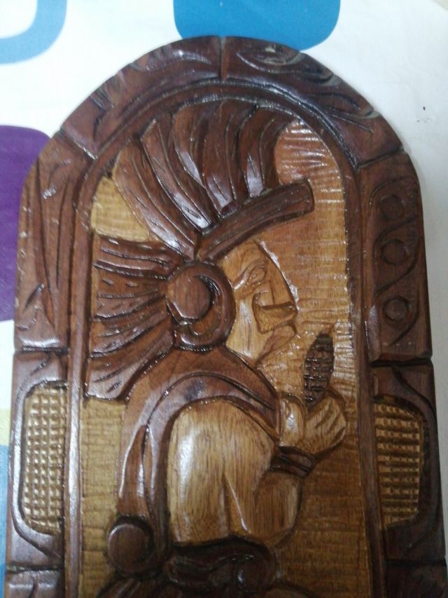 cuadro de madera tallada