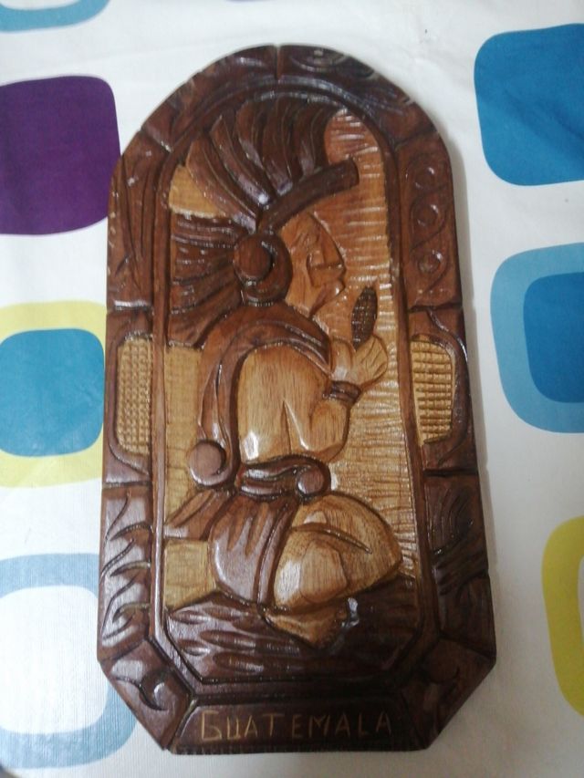 cuadro de madera tallada