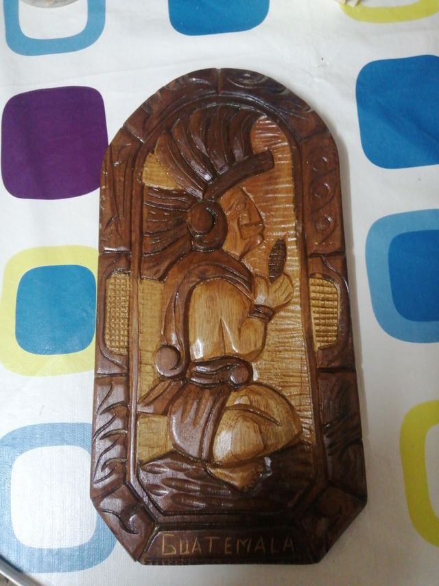 cuadro de madera tallada