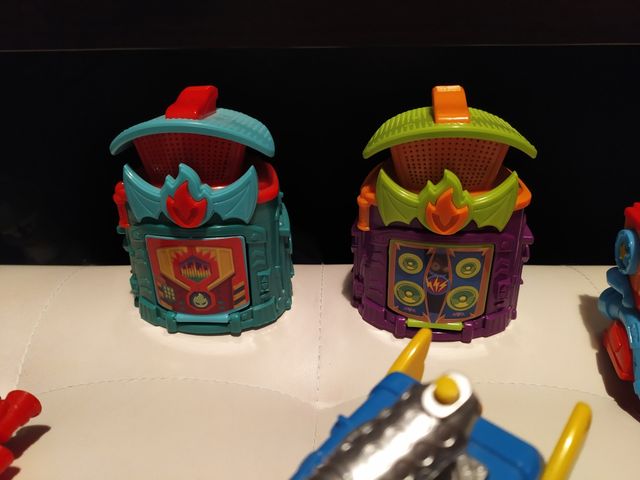 superzings vehículos y robots