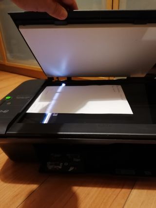 Impresora y escáner HP deskjet 2050 de segunda mano por 13 EUR en León en  WALLAPOP
