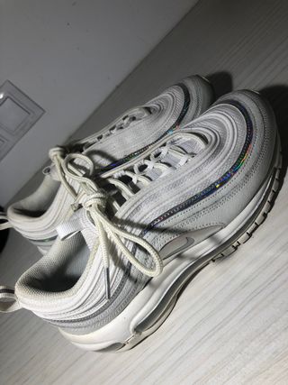 Zapatillas 97 de segunda mano por 50 EUR en Pamplona en WALLAPOP