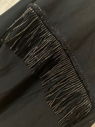 Chaqueta zara negra flecos de segunda mano por 30 EUR en Badajoz en WALLAPOP