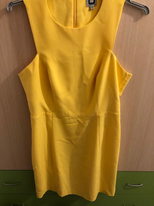 Vestido Adolfo Domínguez