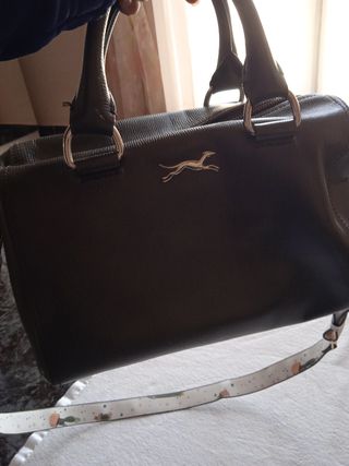 Bolso Bimba y Lola piel de segunda mano por 15 EUR en Roquetas de Mar en  WALLAPOP