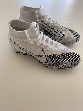 Botas de futbol CR7 Nike Superfly 360 de segunda mano por 70 EUR en O Porto  de Conxo en WALLAPOP