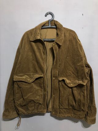 Chaqueta pana Zara hombre. de segunda mano por 15 EUR en Fuenlabrada en  WALLAPOP