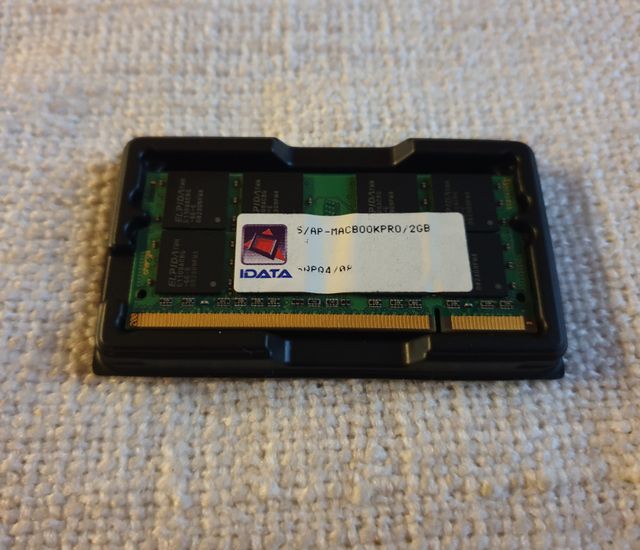 2GB DDR2 PC2-5300 667MHz SODIMM Portátil Swissbit