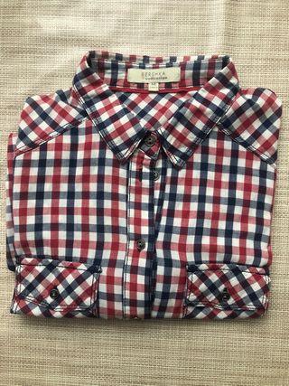 Camisa mujer Zara de segunda mano por 5 EUR en Parets del Vallès en WALLAPOP