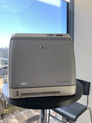Impresora HP Color LaserJet 2600N de segunda mano por 80 EUR en Madrid en  WALLAPOP