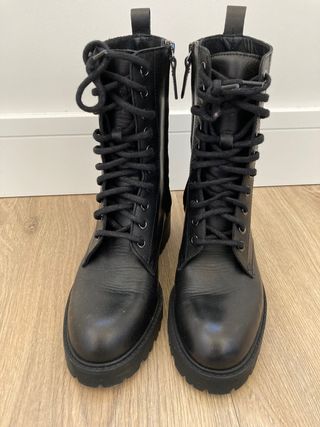 Botas militares Massimo Dutti de segunda mano por 70 EUR en Madrid en  WALLAPOP