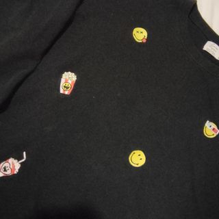 Sudadera zara emoticonos de segunda mano por 5 EUR en El Puerto de Santa  María en WALLAPOP