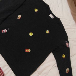 Sudadera zara emoticonos de segunda mano por 5 EUR en El Puerto de Santa  María en WALLAPOP