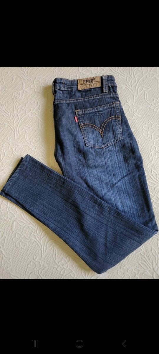 Vaqueros LEVI'S Originales.