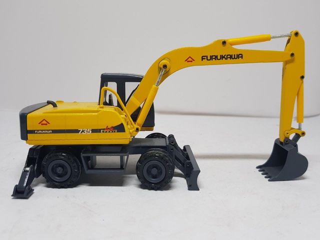 Excavadora Hidráulica Furukawa W735 Conrad 1:50
