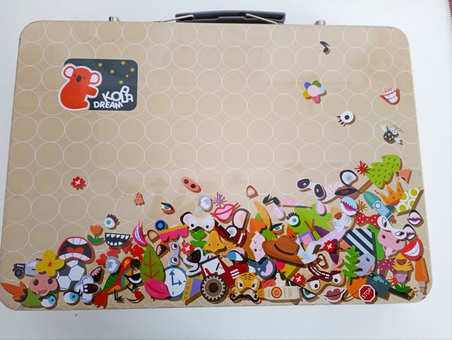 Maletín 3-8 años. NUEVO