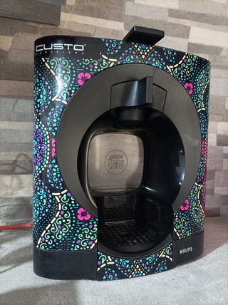 Cafetera Nescafé Dolce Gusto Krups Oblo Custo de segunda mano por 49 EUR en  Broullon en WALLAPOP