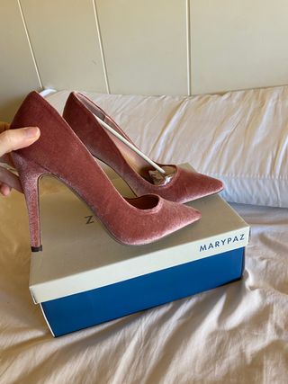 Zapatos tacon rosa palo de segunda mano por 12 EUR en Valencia en WALLAPOP