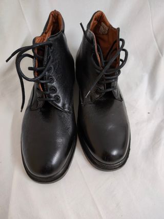 Botas ancho especial hombre de segunda mano por 25 EUR en Sariñena en  WALLAPOP