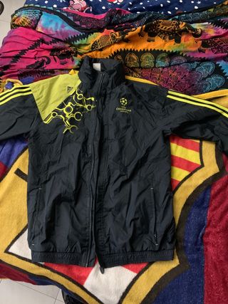 Chaqueta adidas predator champions league de segunda mano por 12 EUR en  Terrassa en WALLAPOP