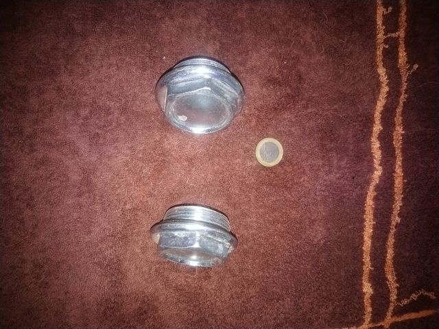 TAPONES METÁLICOS ROSCA